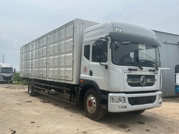 Xe tai thung kin contenno dongfeng d12