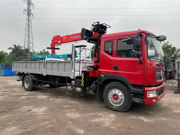 xe Dongfeng D11 Gắn cẩu Kanglim KS1056 (1)