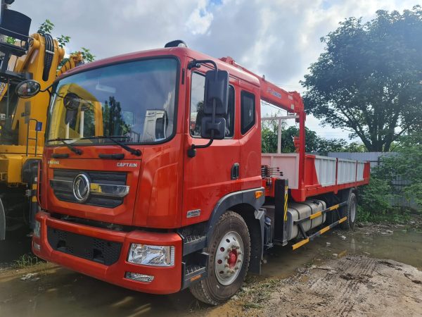 xe Dongfeng D11 Gắn cẩu Kanglim KS1056