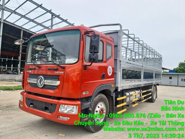 xe tai thung dongfeng - xe dongfeng D11 thung mui bat (1)