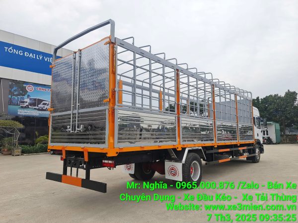 xe-tai-dongfeng-d12-tai-8-tan-thung-cao-25m-3