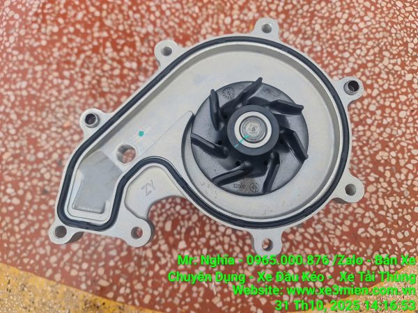 bom-nuoc-dong-co-yuchai-dongfeng