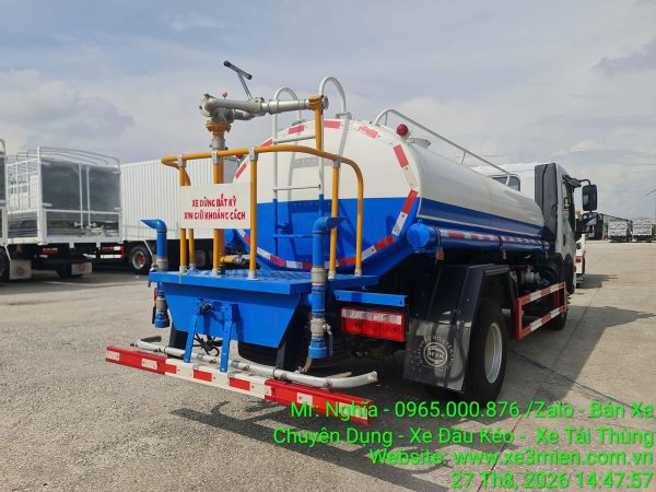 xe-phun-nuoc-rua-duong-dongfeng-5-khoi-4 xe-phun-nuoc-rua-duong-dongfeng-5-khoi-4